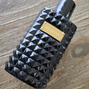 Valentino Noir Absolu Musc Essence (Discontinued / Extremely Rare)